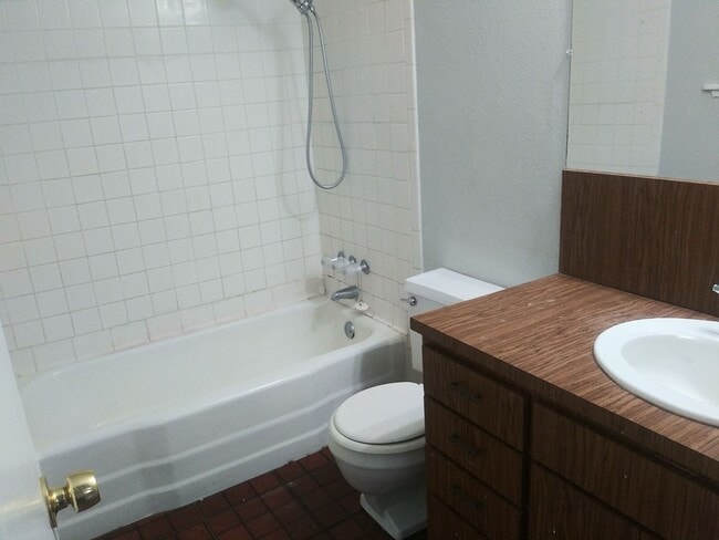 Close to Medical District!! - Close to Medical District!! House