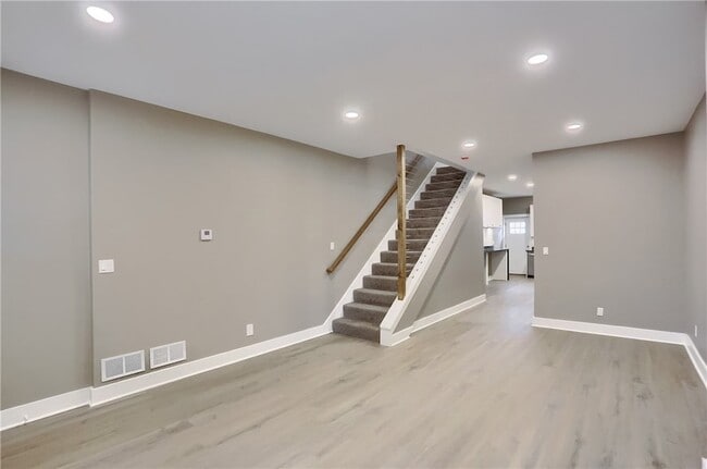 Photo - 5619 Hays St