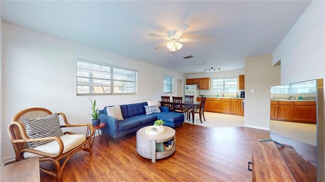 Photo - 4728 W Bay Ave