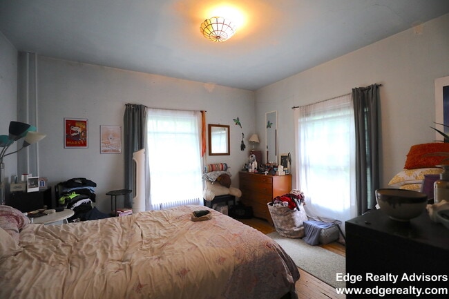Photo - 132 Kilsyth Rd Unit 2