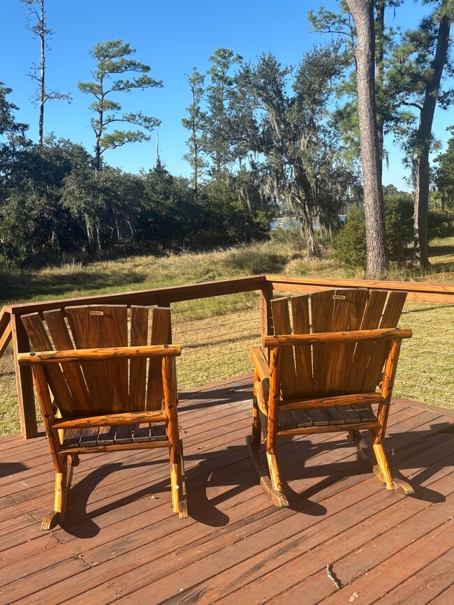 Photo - 44 W River Dr