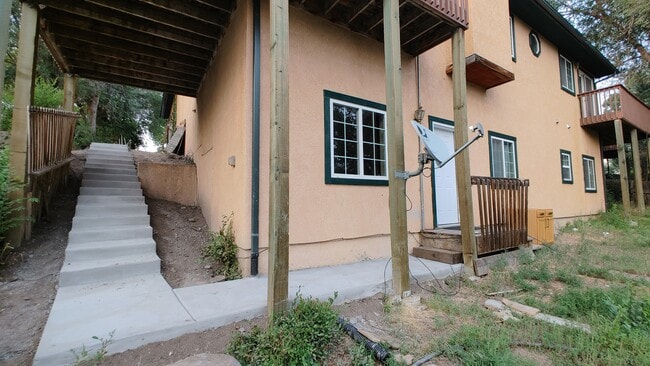 Photo - 1185 Stanton St