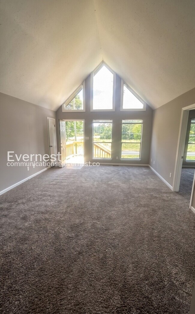 Photo - 8025 Marsh Mountain Rd