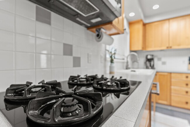 Photo - 12160 SW Douglas St