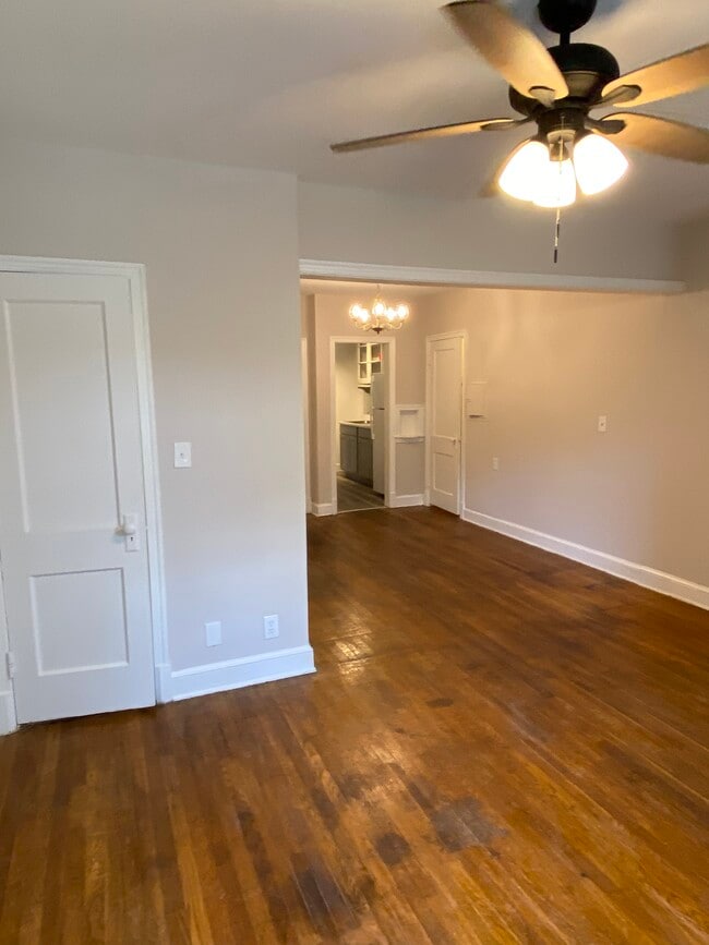 Photo - 3914 9th St NE Unidad 3914 9th St NE
