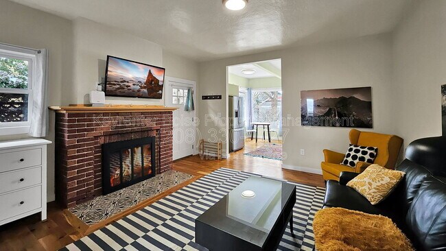 Photo - 1318 N 11th St Unidad 1318 N 11th