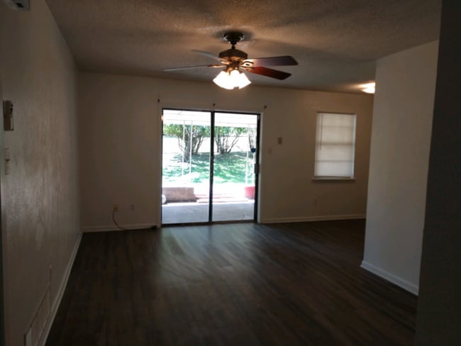 Photo - 1201 Sublett Ave