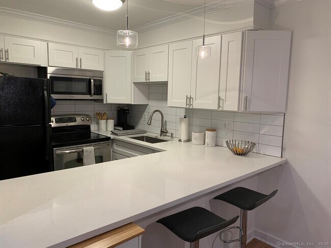 Photo - 33 Pleasant St Unit 13