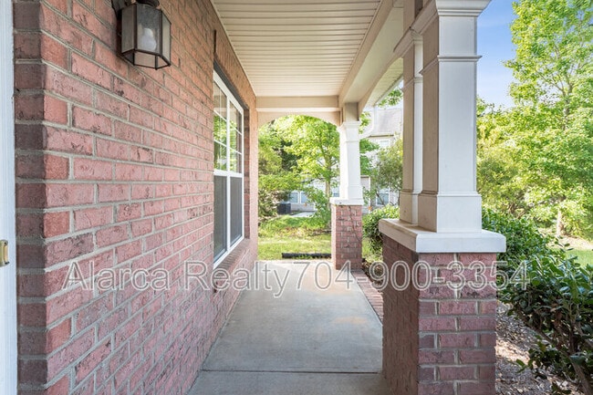 Photo - 13843 Porter Creek Rd