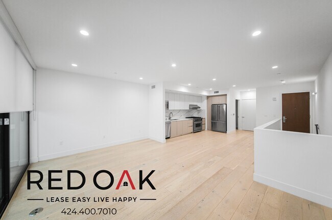 Photo - Stunning Two Bedroom with an Expansive Bal... Unidad 206