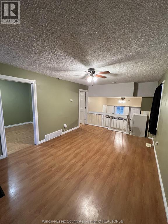 Photo - 2241 Mercer St