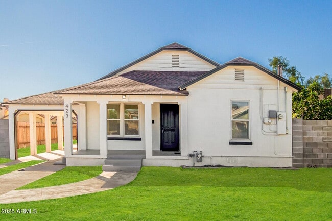 Building Photo - 423 E Crescent Ave