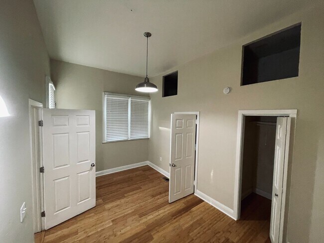 Photo - 42 N 10th St Unit 1