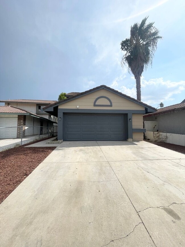 Photo - 23461 Challis Ct Casa