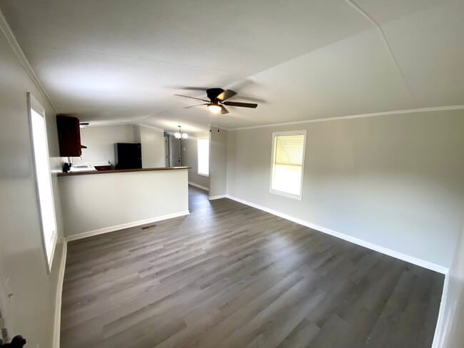 Photo - 102 Persimmon Dr