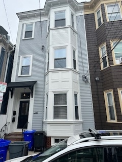 Photo - 245 W 5th St