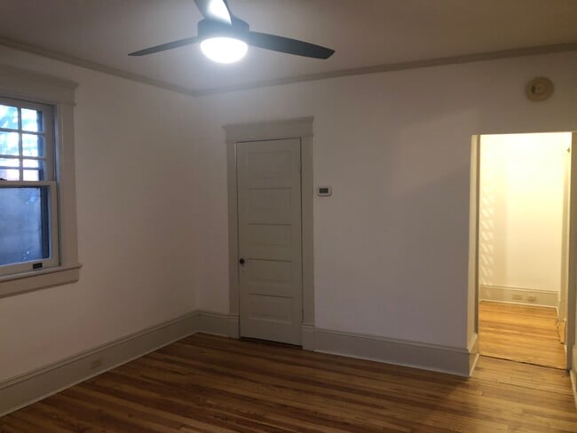 Fotografía del edificio - 1212 Brookstown Ave Unidad D