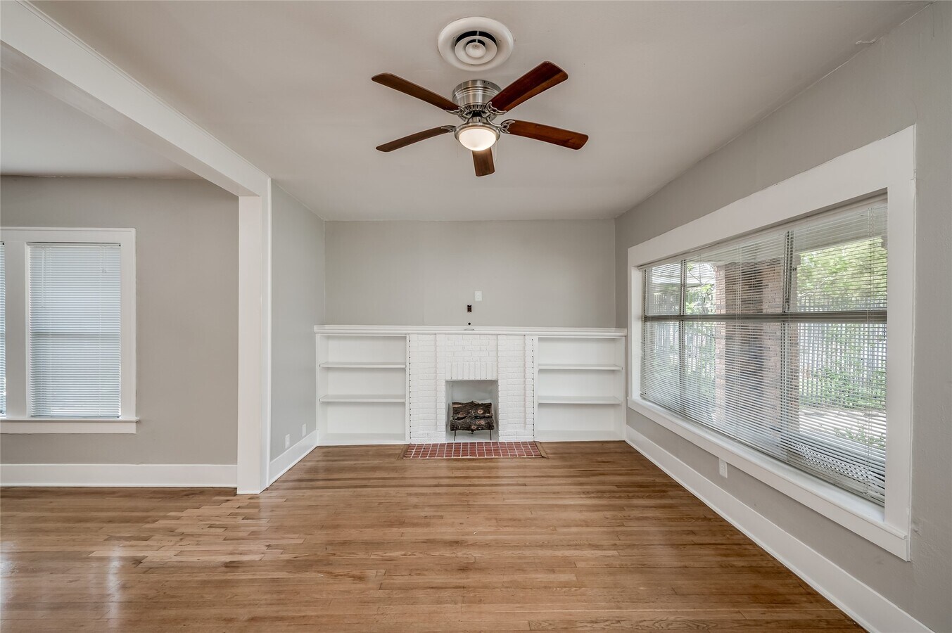 Photo - 1741 W Main St