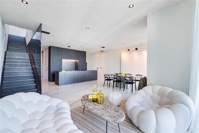 Photo - 650 NE 32nd St Unit UPH5302