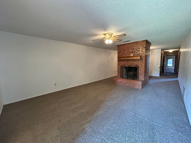 Photo - 1115 80th St