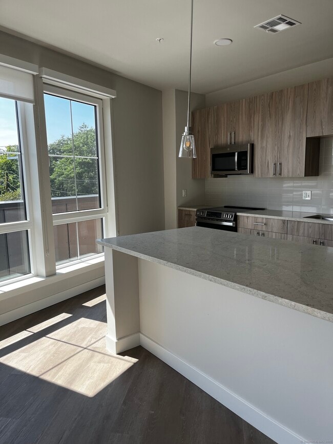 Photo - 467 West Ave Unidad 4011