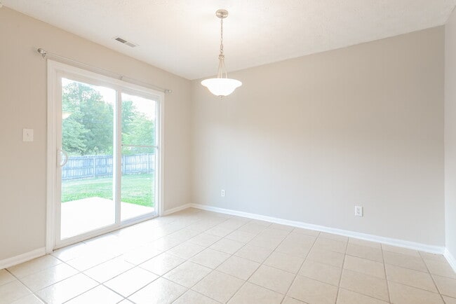 Photo - 140 Park Pl Blvd