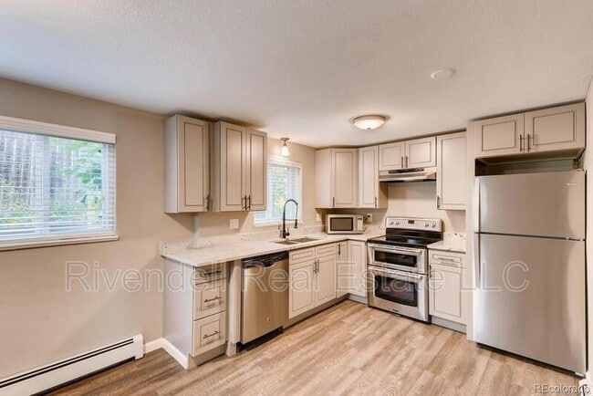 Photo - 5408 Cody St