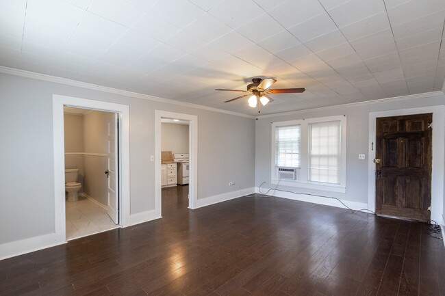 Photo - 308 W Sidnor St