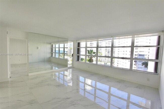 Photo - 1440 Brickell Bay Dr Unit 709