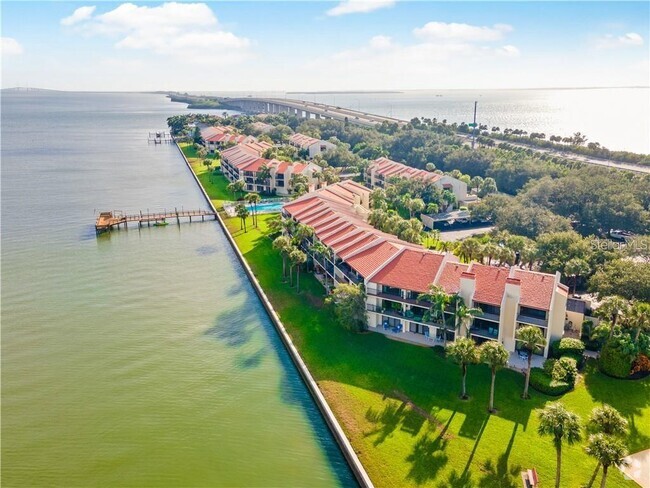 Building Photo - 7500 Sunshine Skyway Ln S Unit 103 Rental