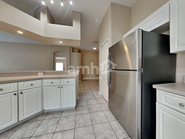 Photo - 9827 White Barn Way