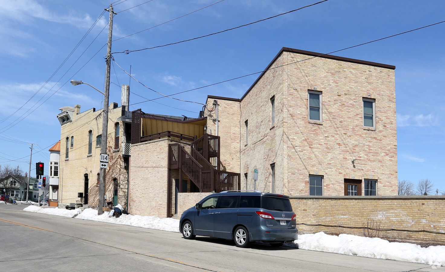Photo - 301-303 N Commercial St