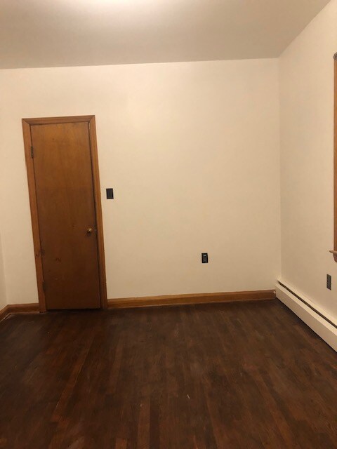 Photo - 1241 Locust Ave Apartamento Unidad main floor