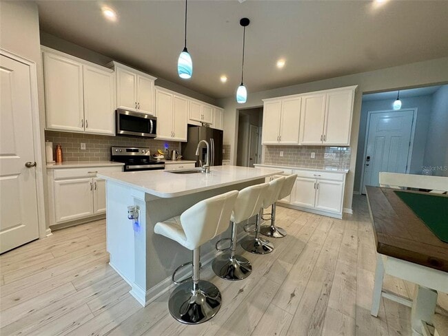 Photo - 26046 Woven Wicker Bnd