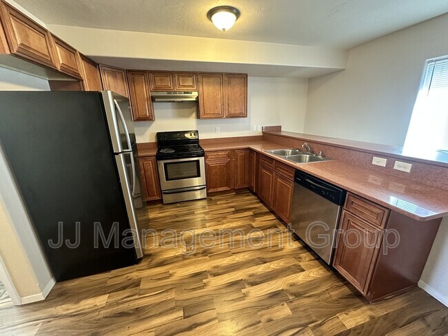 Photo - 6203 N Astor St Unit Apt 3