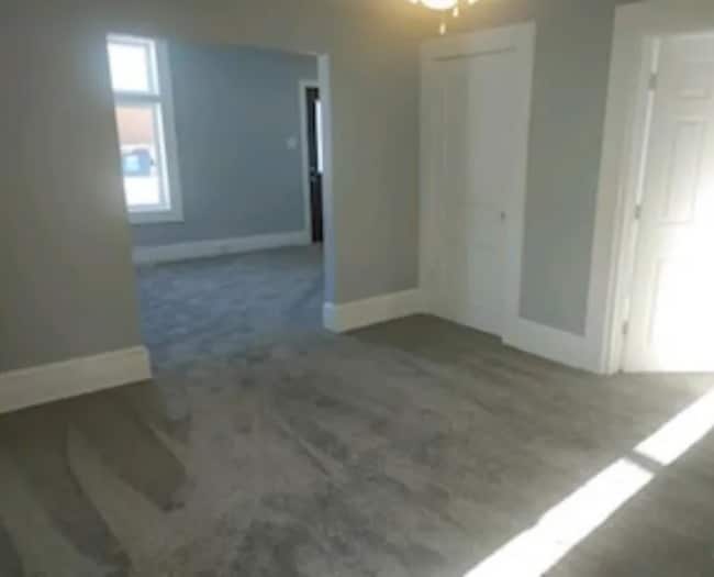 Building Photo - 2707 W 1st St Rental