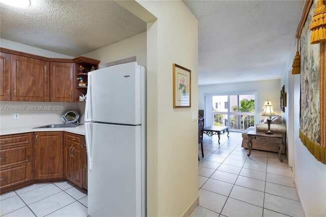7707 Camino Real Unit B-209