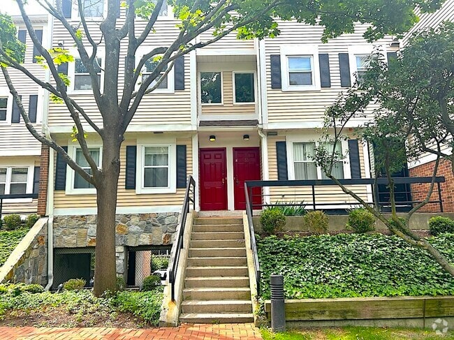 Building Photo - 35 Highland Rd Unit 35 Rental