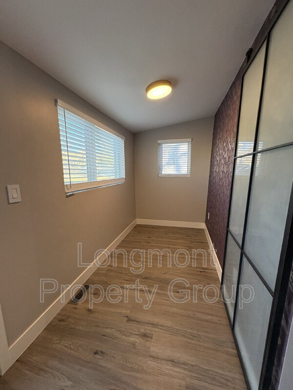 Photo - 230 Emery St