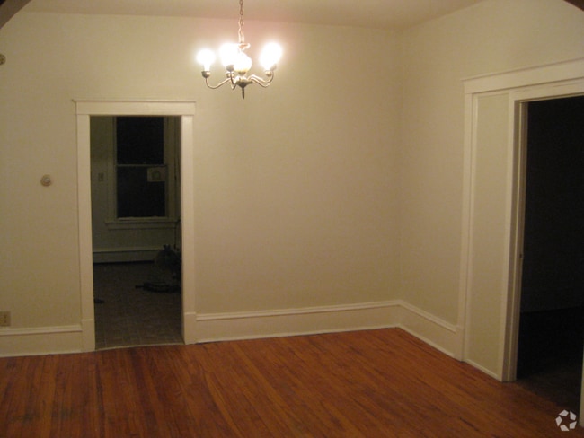 Building Photo - 2907 12th Ave S Rental