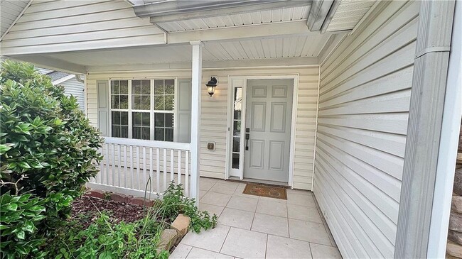 417 Hillcrest Cmns