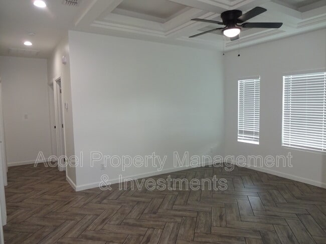 Photo - 3304 Belinda St