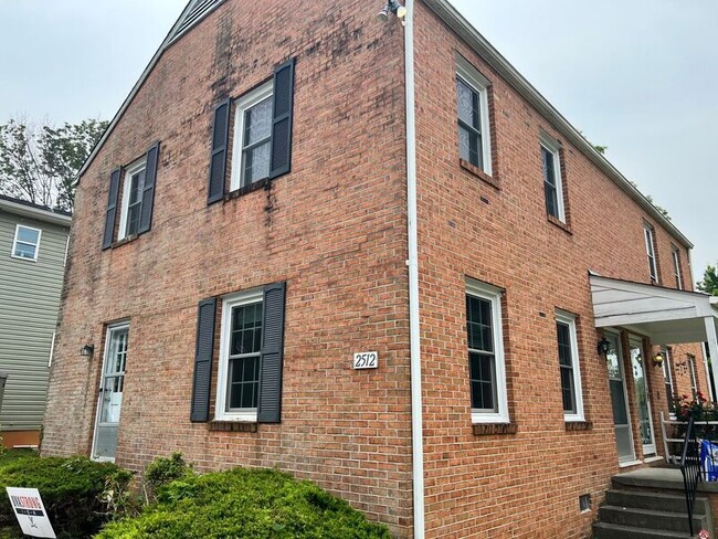 Building Photo - 2512 Plateau Rd Unit A Rental