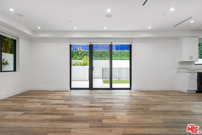 Photo - 621 Huntley Dr Unidad C