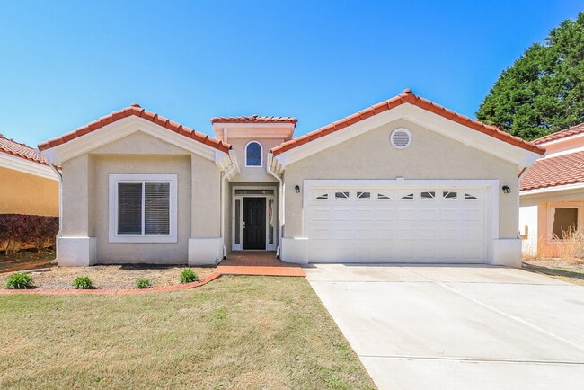 Building Photo - 121 Garden Walk