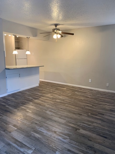 Photo - 1437 Cavender Dr