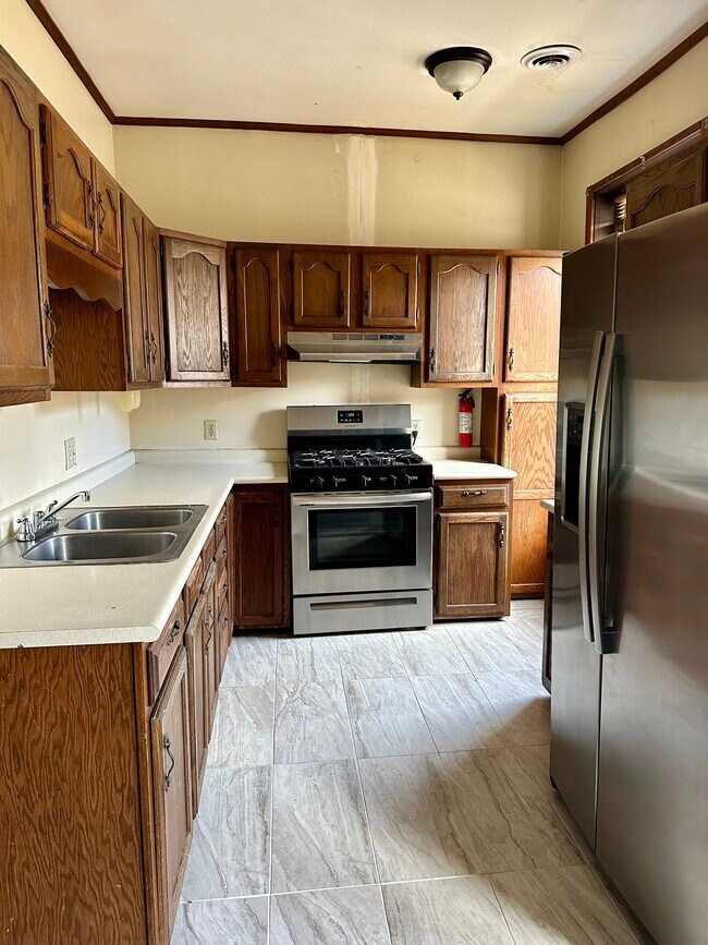 Photo - 1447 Broadway Unit 2nd floor