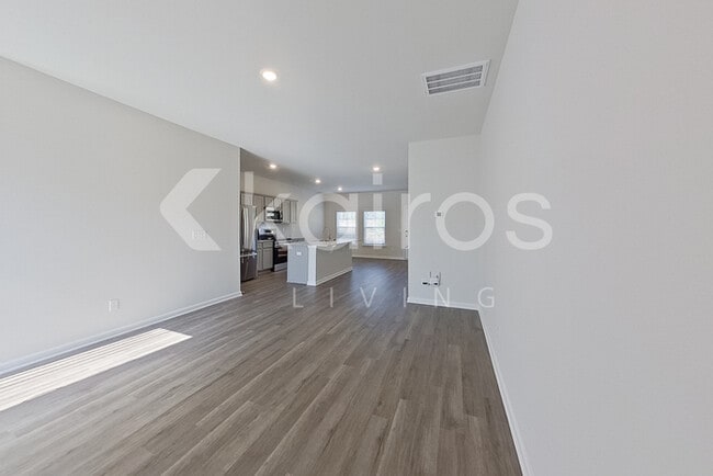 2453 Banyan Cir