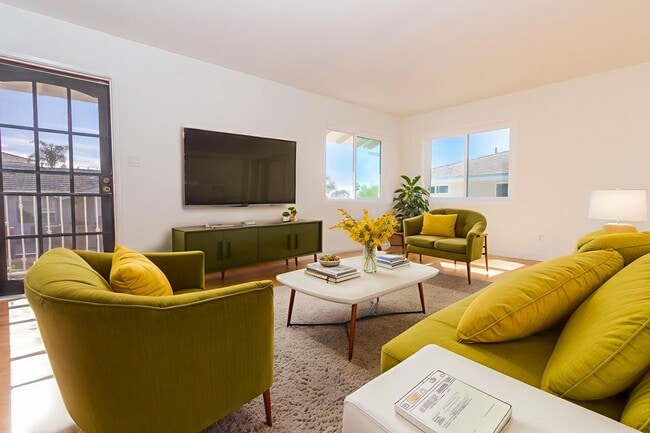 Photo - Beautifully Remodeled 2 Bed/1Bath Home with Ocean and Bay Glimpses in Ocean Beach!