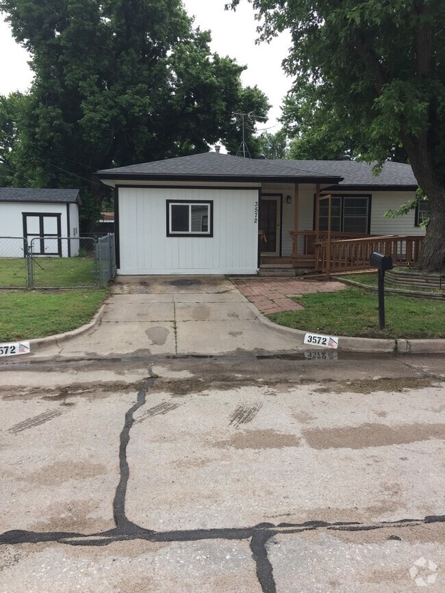 Building Photo - Coming in August! Rental